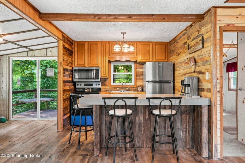 265 S Cave Springs Rd, Leitchfield, KY 42754