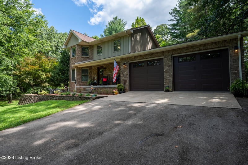 2656 E Doe Valley Pkwy, Brandenburg, KY 40108
