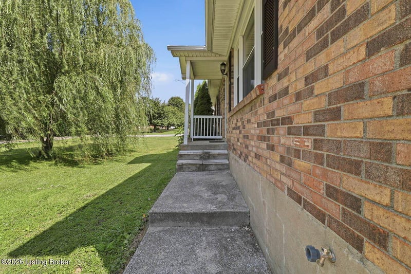 266 Hillspring Rd, Eminence, KY 40019