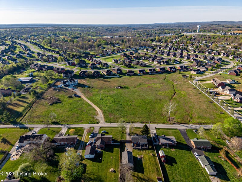 2666 Greenbriar Rd, Mt Washington, KY 40047