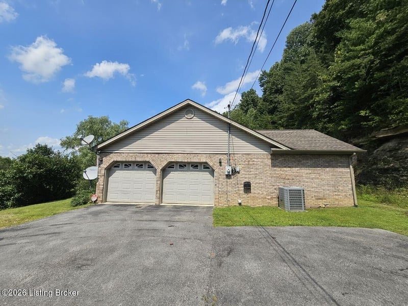 2678 State Hwy 229, Barbourville, KY 40906
