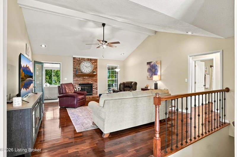 27 Deer Run Pt, Taylorsville, KY 40071