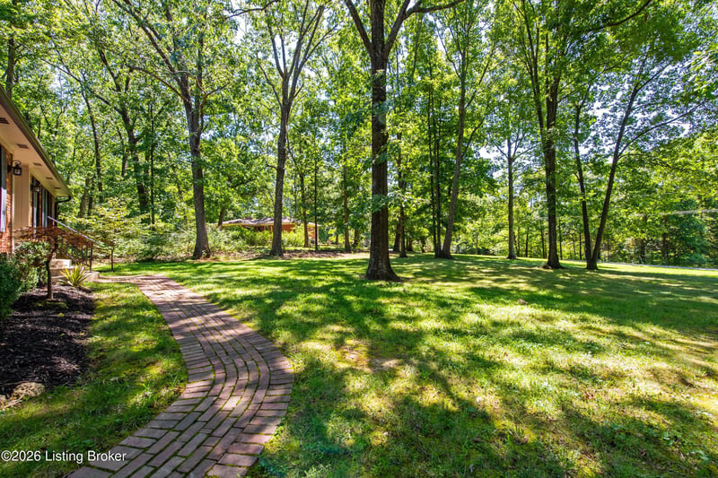 2703 Heather Ln, La Grange, KY 40031