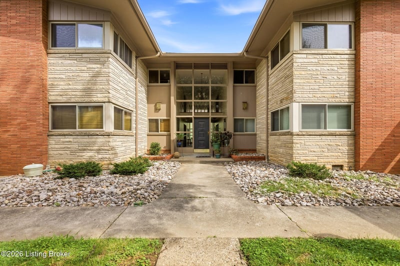 2705 Riedling Dr #7, Louisville, KY 40206