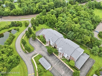 2706 Bradford Commons Dr #202, Louisville, KY 40299
