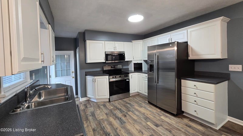 2706 Marguerite Dr, Louisville, KY 40216