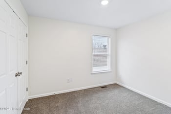 2707 W Madison St, Louisville, KY 40211