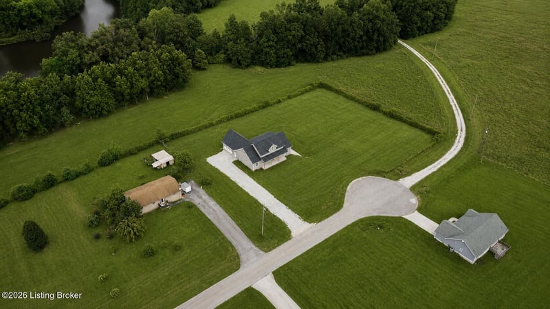 271 Bottle Dr, Elizabethtown, KY 42701