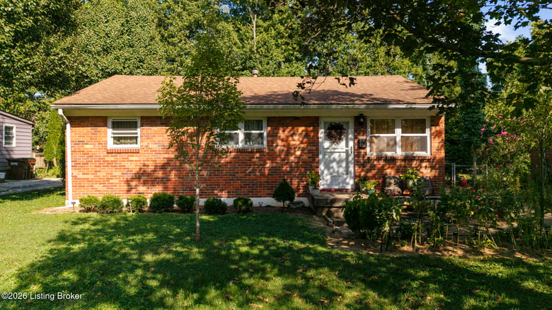 271 Granvil Dr, Louisville, KY 40218