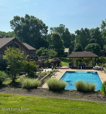 2711 Parkwood Rd, Louisville, KY 40214