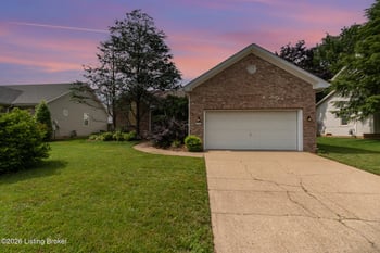 2716 Antone Pkwy, Louisville, KY 40220