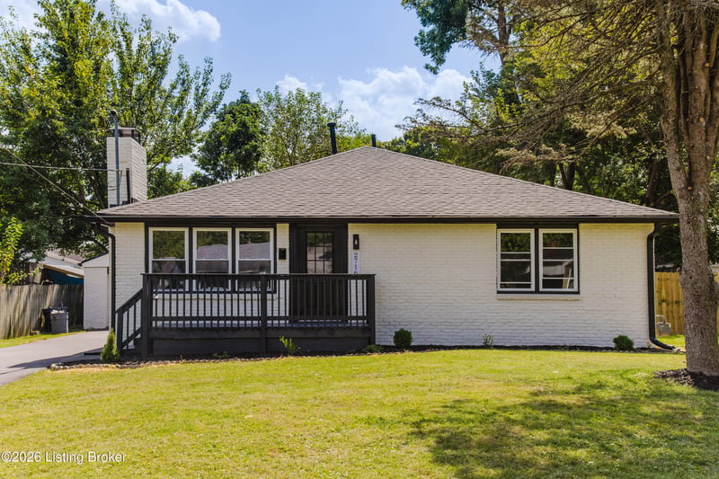 2716 Pioneer Rd, Louisville, KY 40216