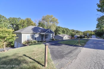 2718 Windsor Forest Dr, Louisville, KY 40272