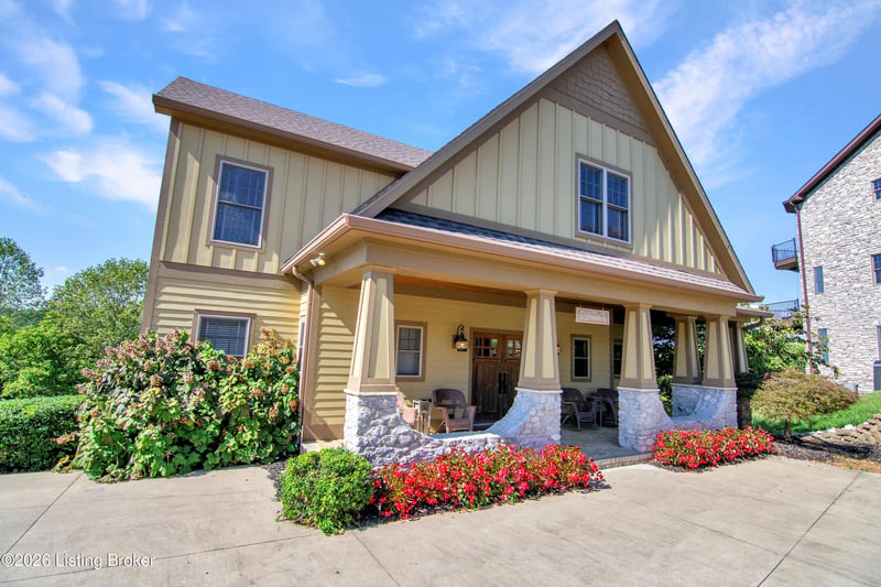 272 Eagle Point Dr, Austin, KY 42123
