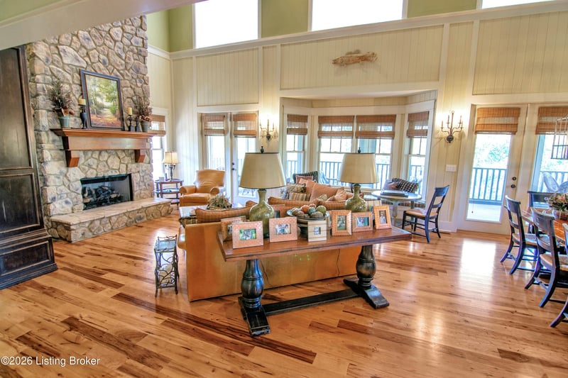 272 Eagle Point Dr, Austin, KY 42123