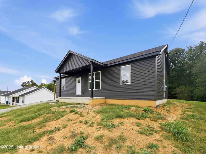 272 School Side Dr, Brandenburg, KY 40108