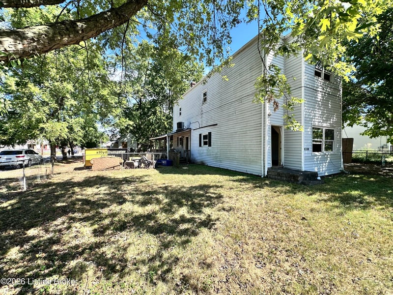 2723 Saint Xavier St, Louisville, KY 40212