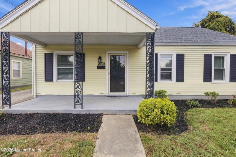 2725 Alanmede Rd, Louisville, KY 40205