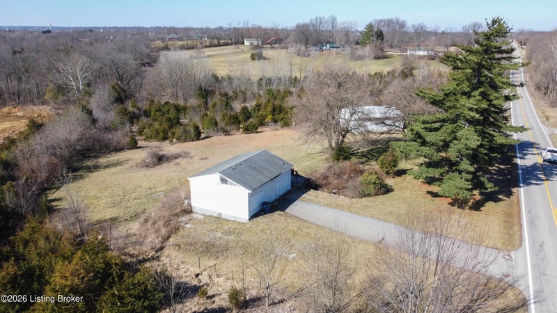 2725 Jericho Rd, La Grange, KY 40031
