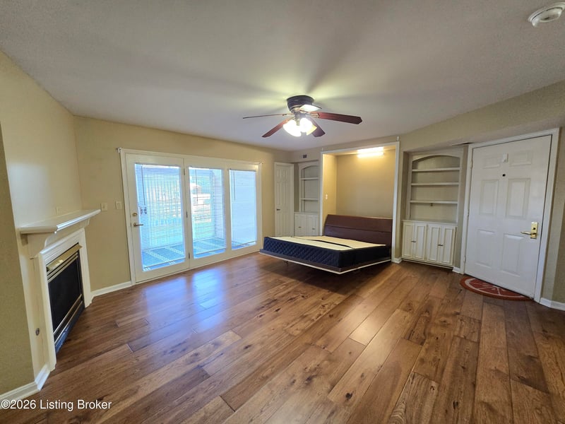 2726 Hollywood Ter #103, Louisville, KY 40206
