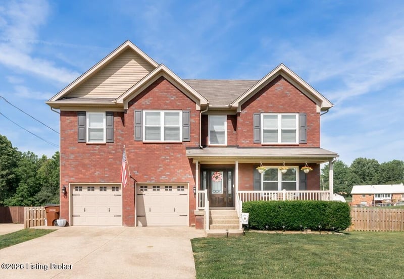 273 Blarney Ln, Louisville, KY 40229