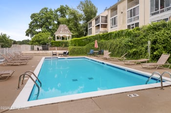 2730 Brownsboro Rd #APT 144, Louisville, KY 40206