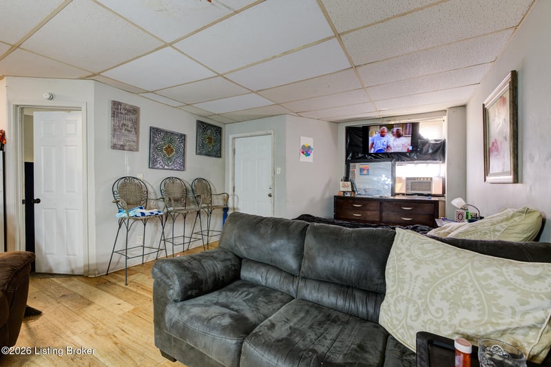 2730 S 4th St, Louisville, KY 40208