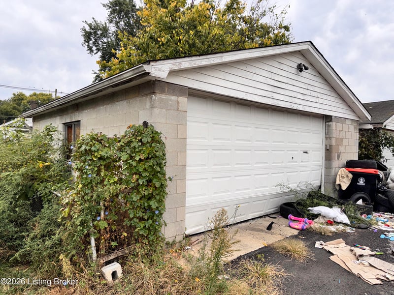 2732 Montana Ave, Louisville, KY 40208