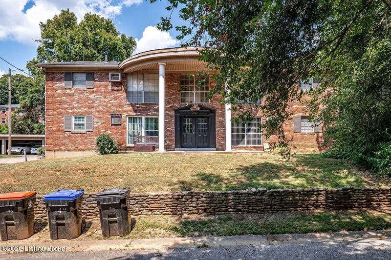 2739 Brownsboro Rd, Louisville, KY 40206