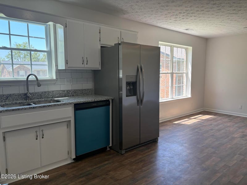 275 5th Ave, Shepherdsville, KY 40165