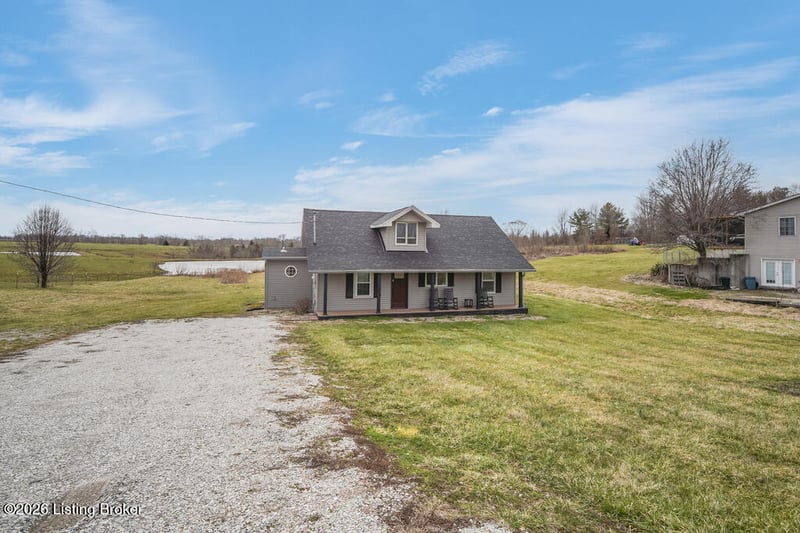 2767 Bardstown Trl, Waddy, KY 40076
