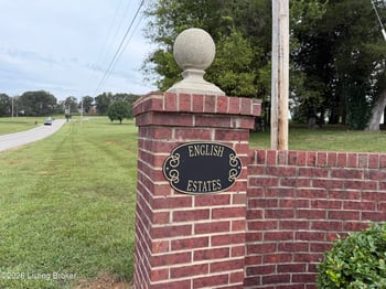 28 Freesia Ct, Brandenburg, KY 40108