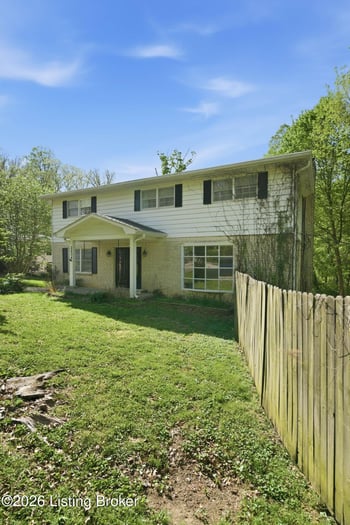 2804 Timber Hills Rd, Louisville, KY 40214