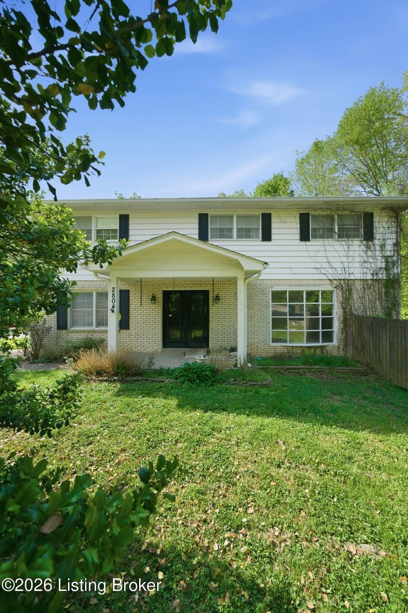 2804 Timber Hills Rd, Louisville, KY 40214