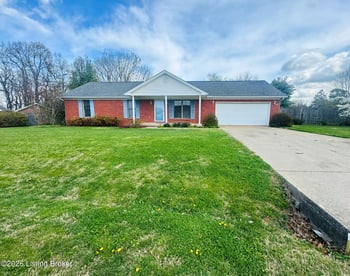 2806 Oakwood Dr, Bardstown, KY 40004