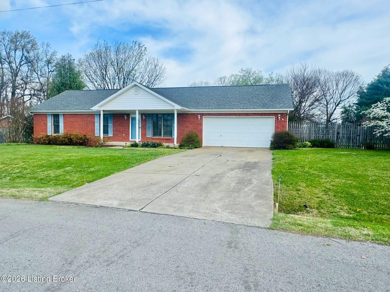 2806 Oakwood Dr, Bardstown, KY 40004