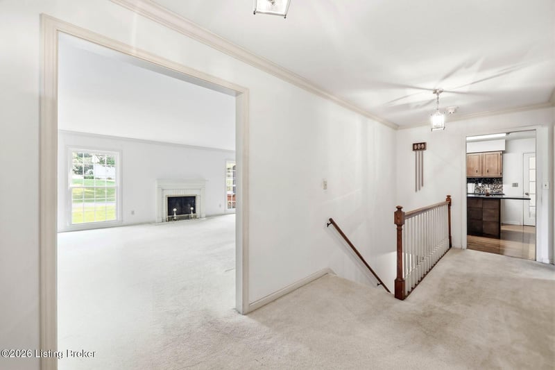 2806 Rosewood Rd, La Grange, KY 40031