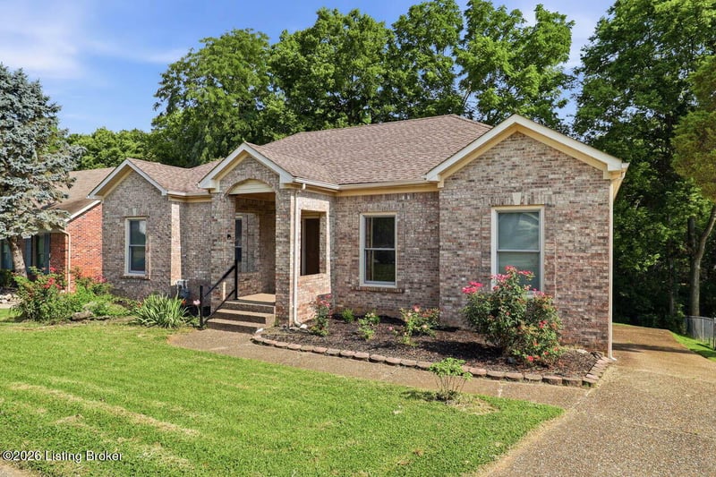 2809 Antone Pkwy, Louisville, KY 40220