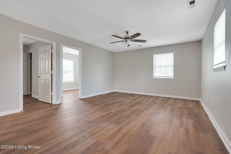 2815 S 6th St, Louisville, KY 40208
