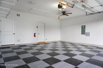 2821 Alder Wood Ln, La Grange, KY 40031