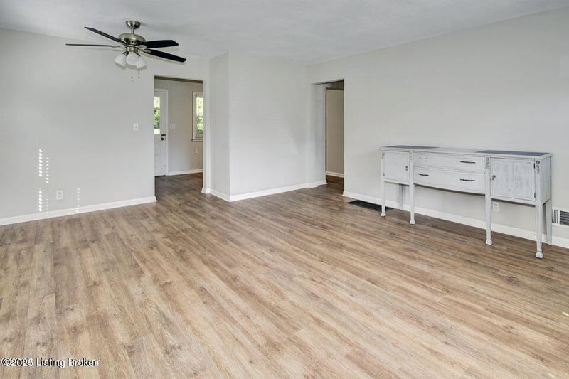 2822 Esther Blvd, Louisville, KY 40220
