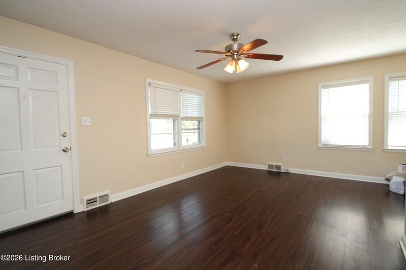 2824 Yorkshire Blvd, Louisville, KY 40220
