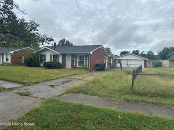 2827 Whitlock St, Louisville, KY 40213