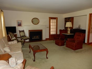 283 Tollview Dr, Shepherdsville, KY 40165