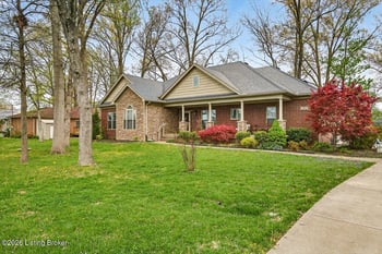 2832 Klondike Ln, Louisville, KY 40218