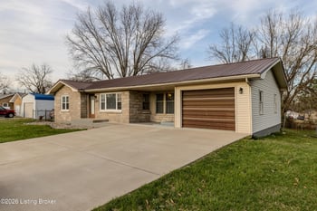 284 N Logsdon Pkwy, Radcliff, KY 40160