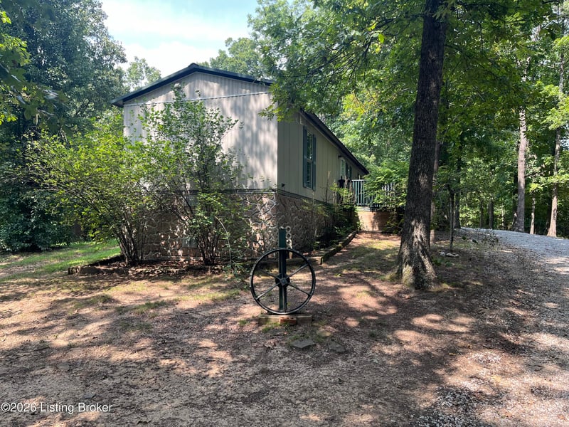 284 Newton Ln, Millwood, KY 42762