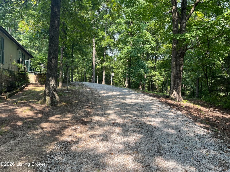 284 Newton Ln, Millwood, KY 42762
