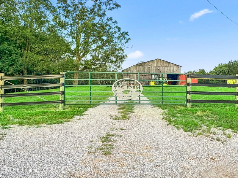 284 Possum Hollow Rd, Munfordville, KY 42765