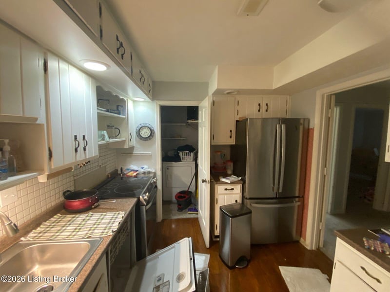 2845 Hikes Ln #107, Louisville, KY 40218